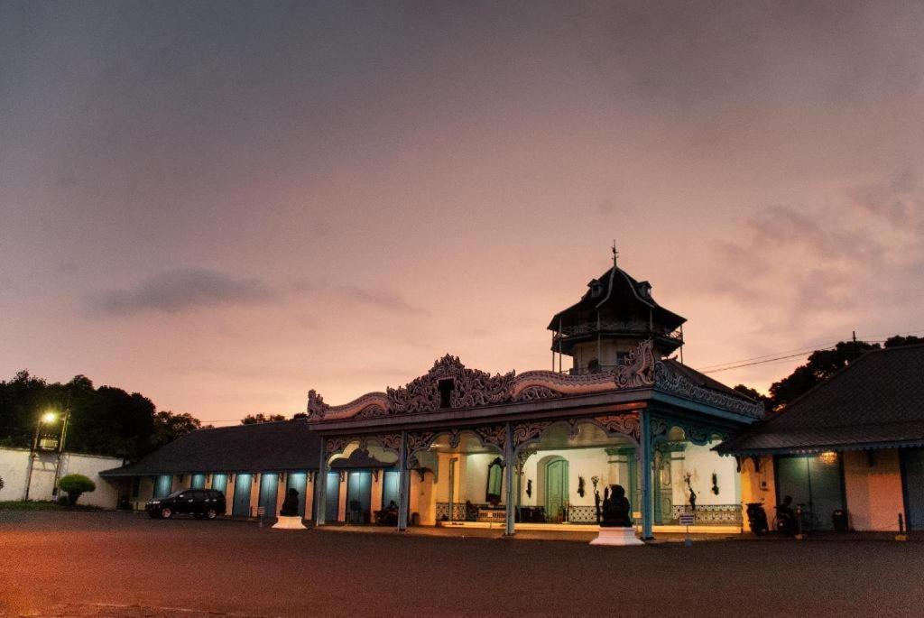 Grand Amira Hotel Solo, Azana Hotels Collection Exterior foto
